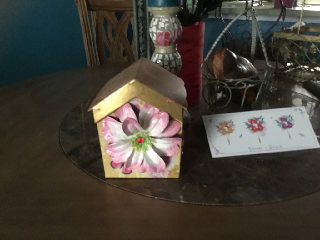 Birdhouse Shaped Box