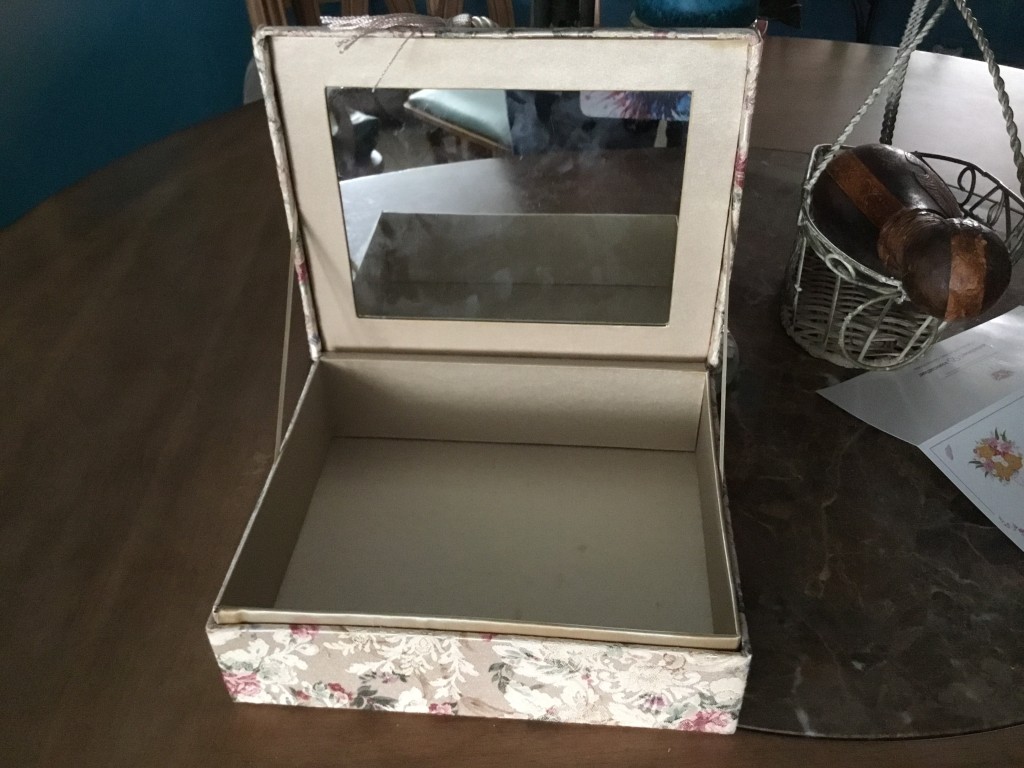 Jewelry Box with Large Blue Flower